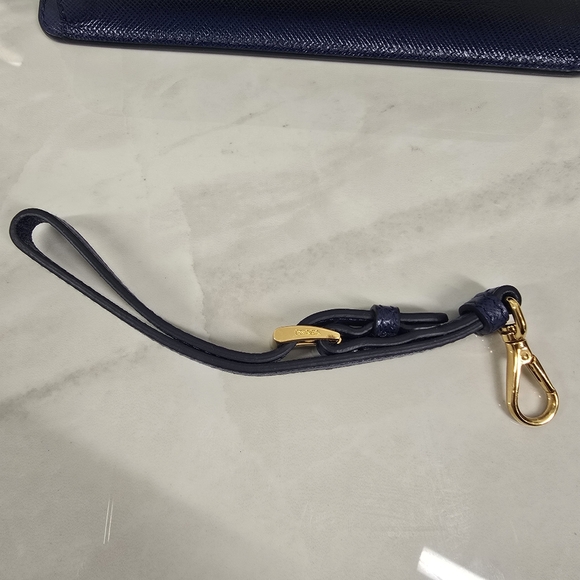 Prada Wallet on Chain/Clutch - Picture 8 of 13